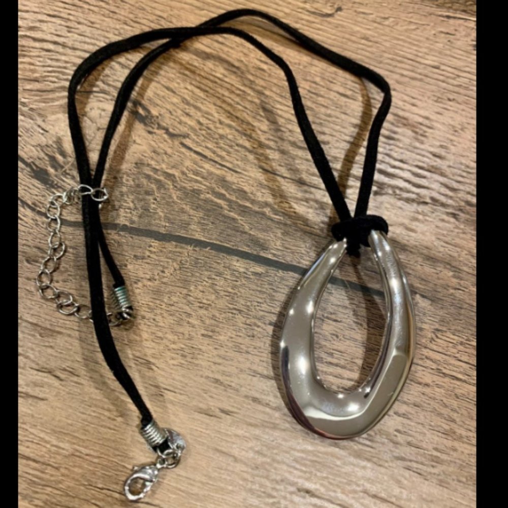 Black/Silver Neclace, Lia Sophia